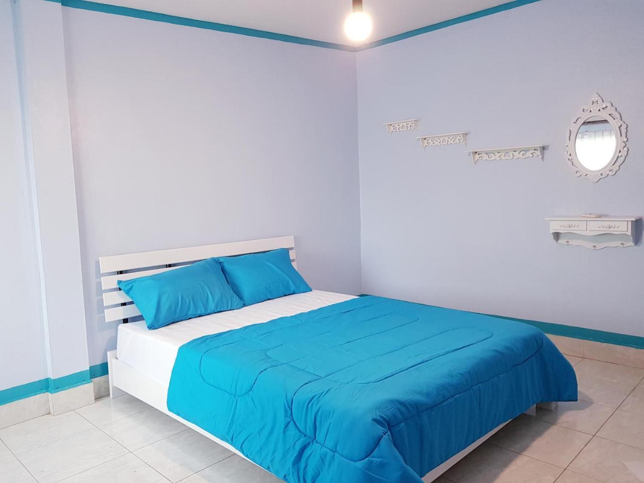 Meet & Meal Hostel Bangkok Luaran gambar