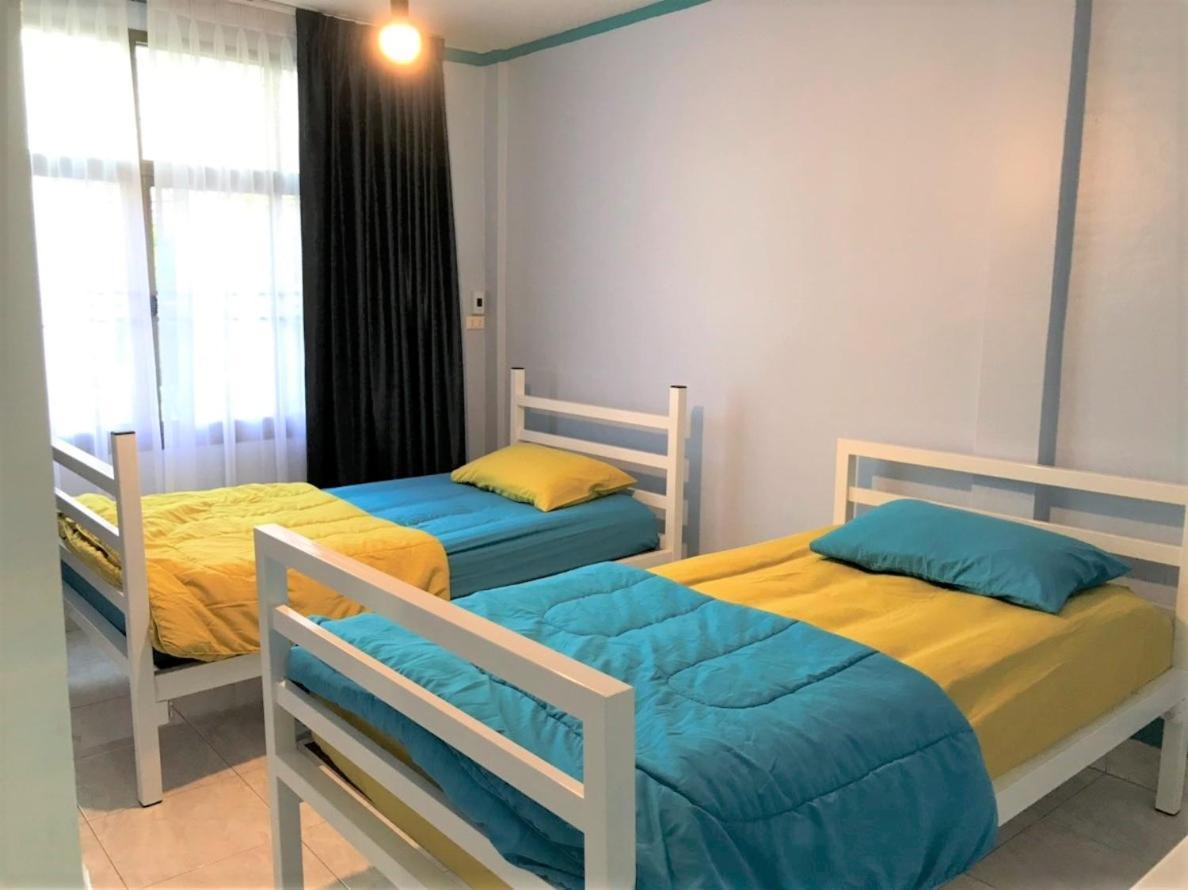 Meet & Meal Hostel Bangkok Luaran gambar