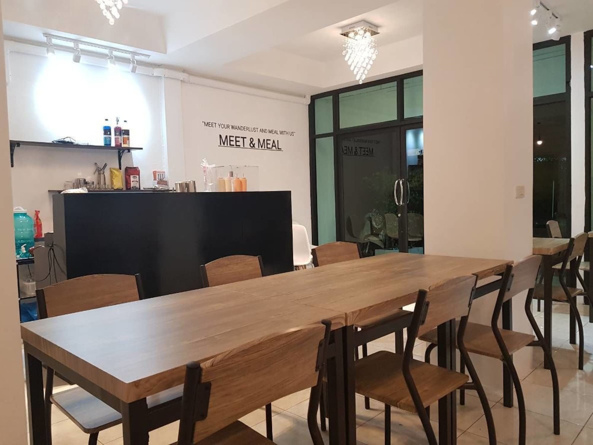Meet & Meal Hostel Bangkok Luaran gambar
